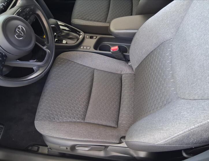 Toyota Yaris Cross 7