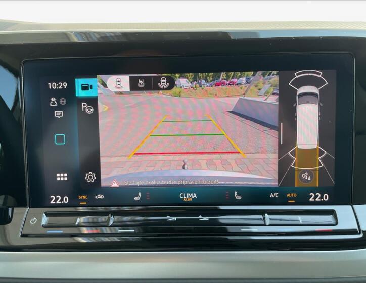 Volkswagen Multivan 13