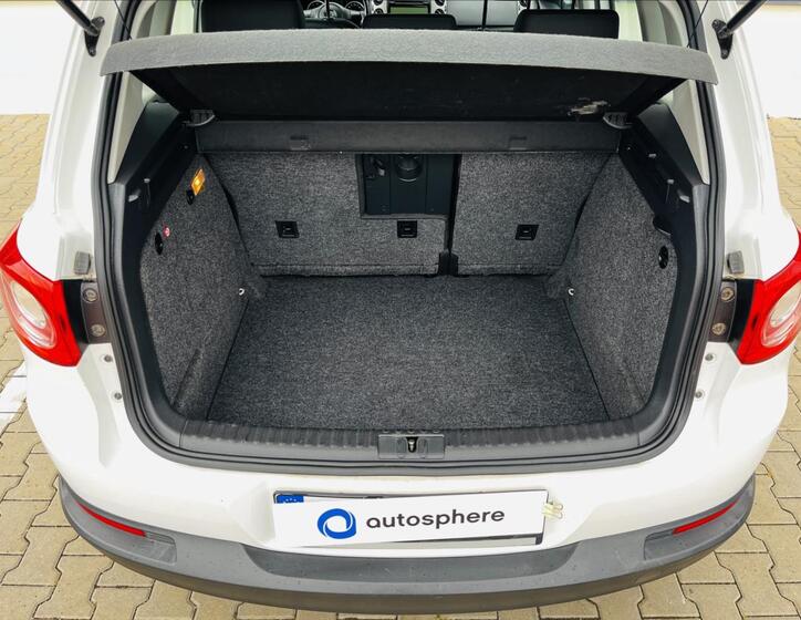 Volkswagen Tiguan 9