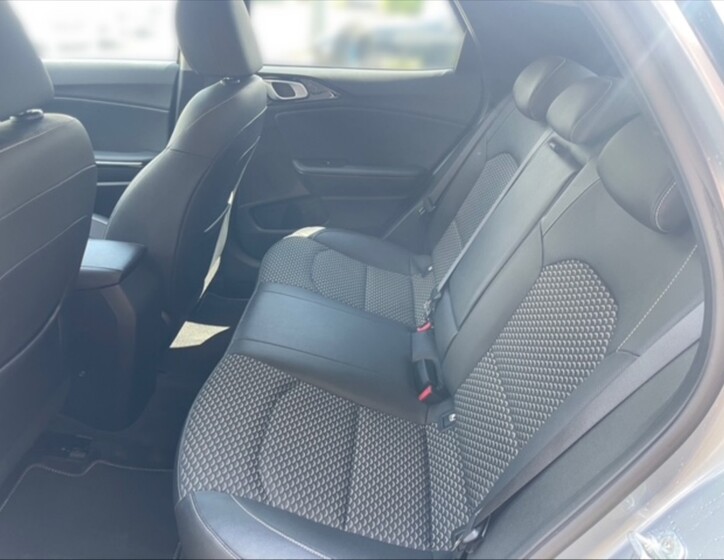 KIA XCeed 8