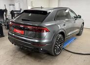 Audi Q8 6