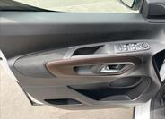 Peugeot Rifter 13