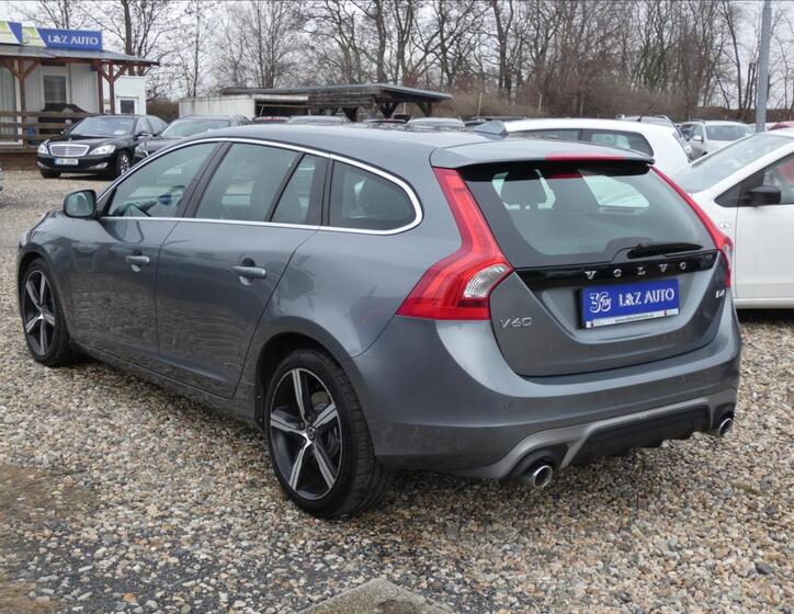 Volvo V60 6