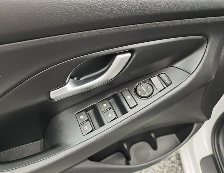Hyundai i30 10