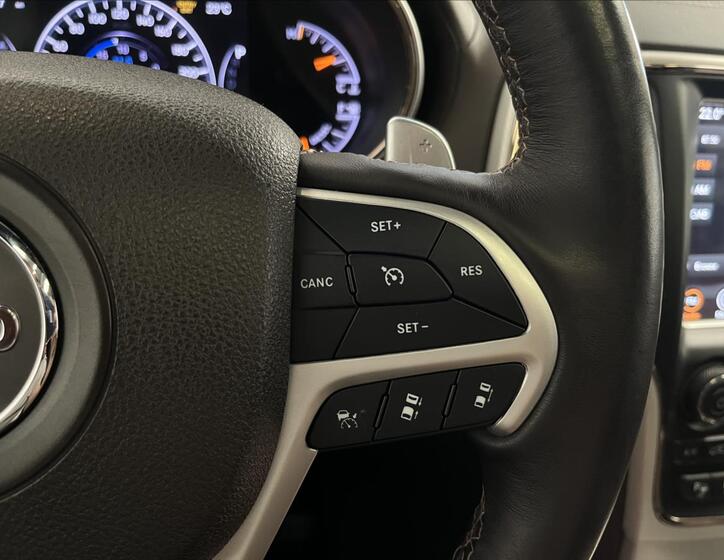 Jeep Grand Cherokee 17