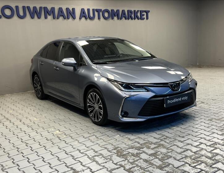 Toyota Corolla 13