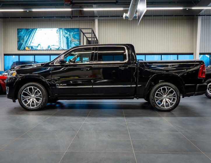 Dodge RAM 2