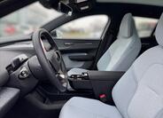 Volvo EX30 7