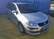Volkswagen Touran 1