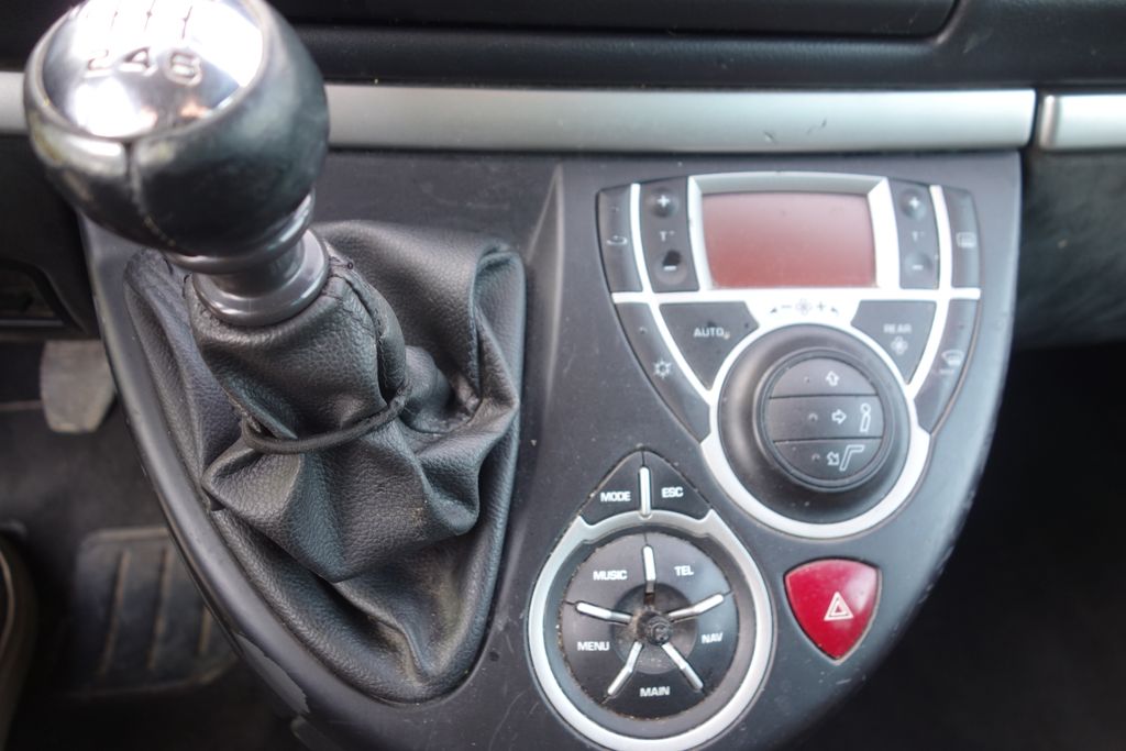 Peugeot 807