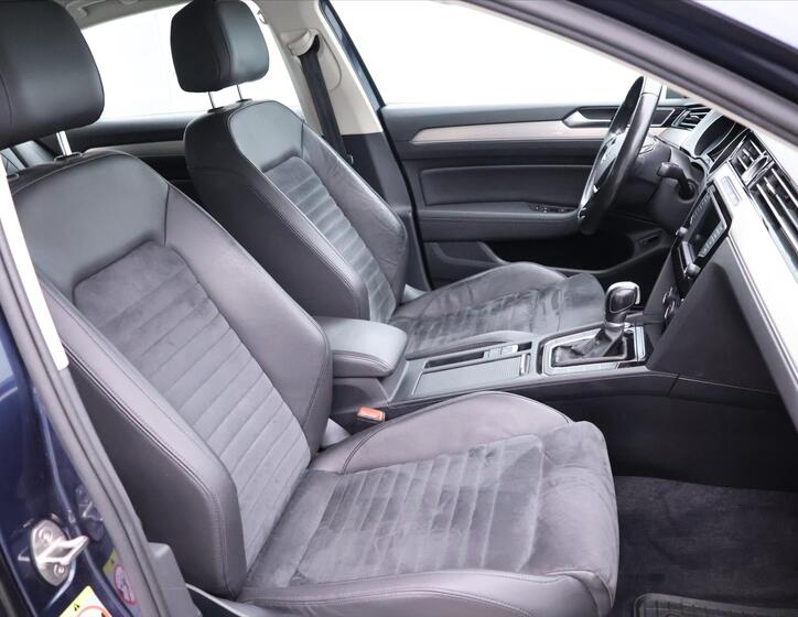Volkswagen Passat 13