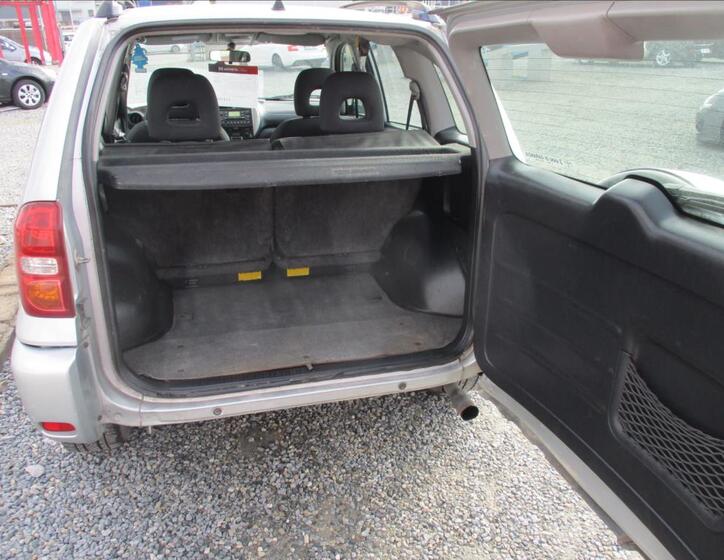 Toyota RAV4 9