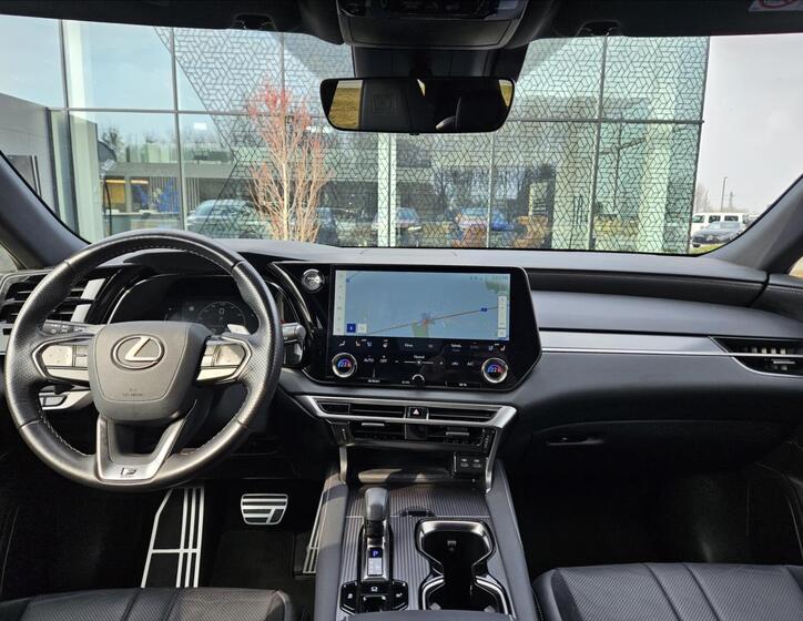 Lexus RX 500h 26