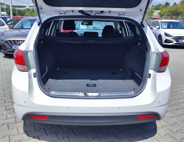 Hyundai i40 9