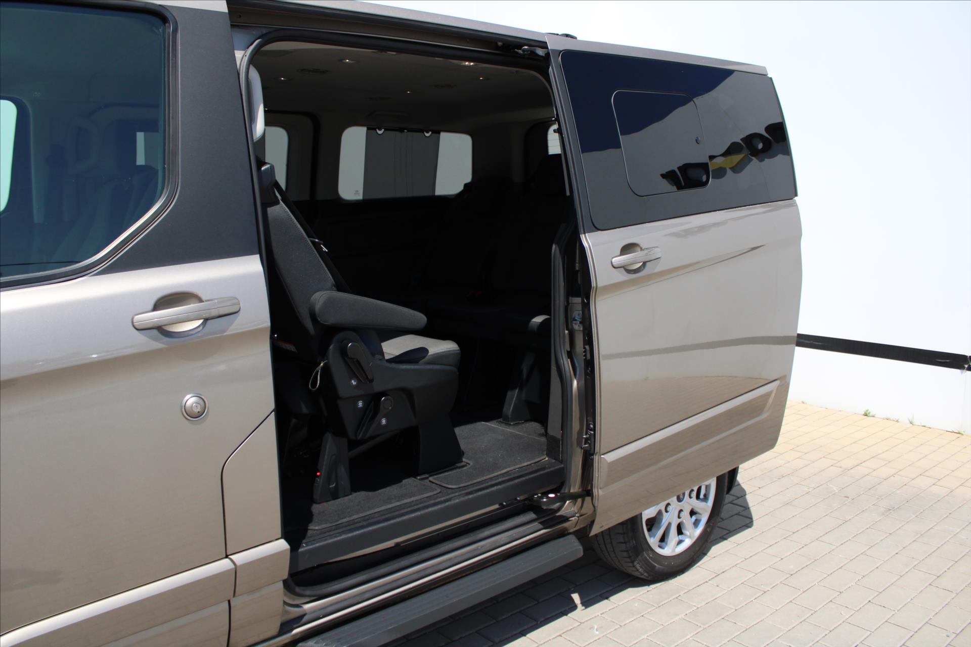 Ford Tourneo Custom