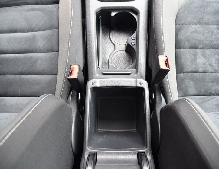 Volkswagen Golf Sportsvan 42