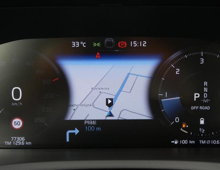 Volvo XC90 13