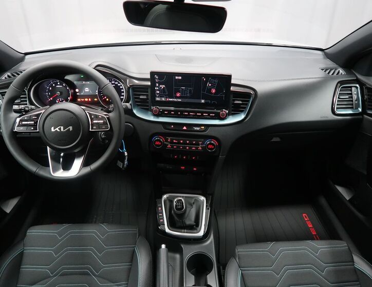 KIA Ceed 11