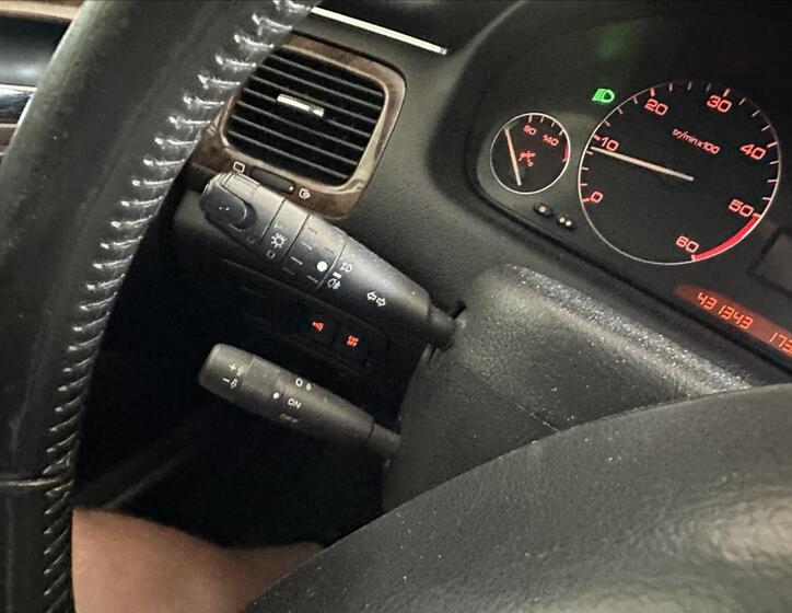 Peugeot 607 16