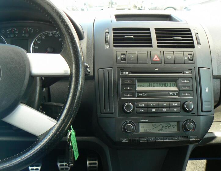 Volkswagen Polo 13