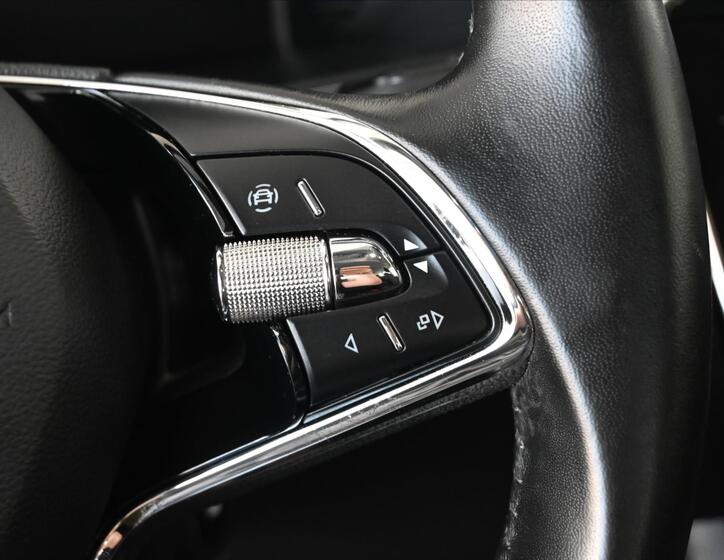 Škoda Superb 18