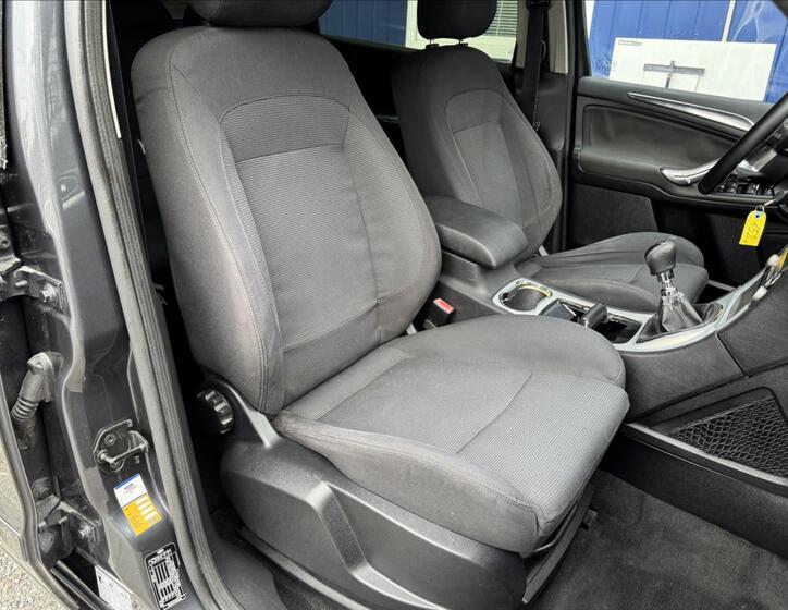 Ford S-MAX 31