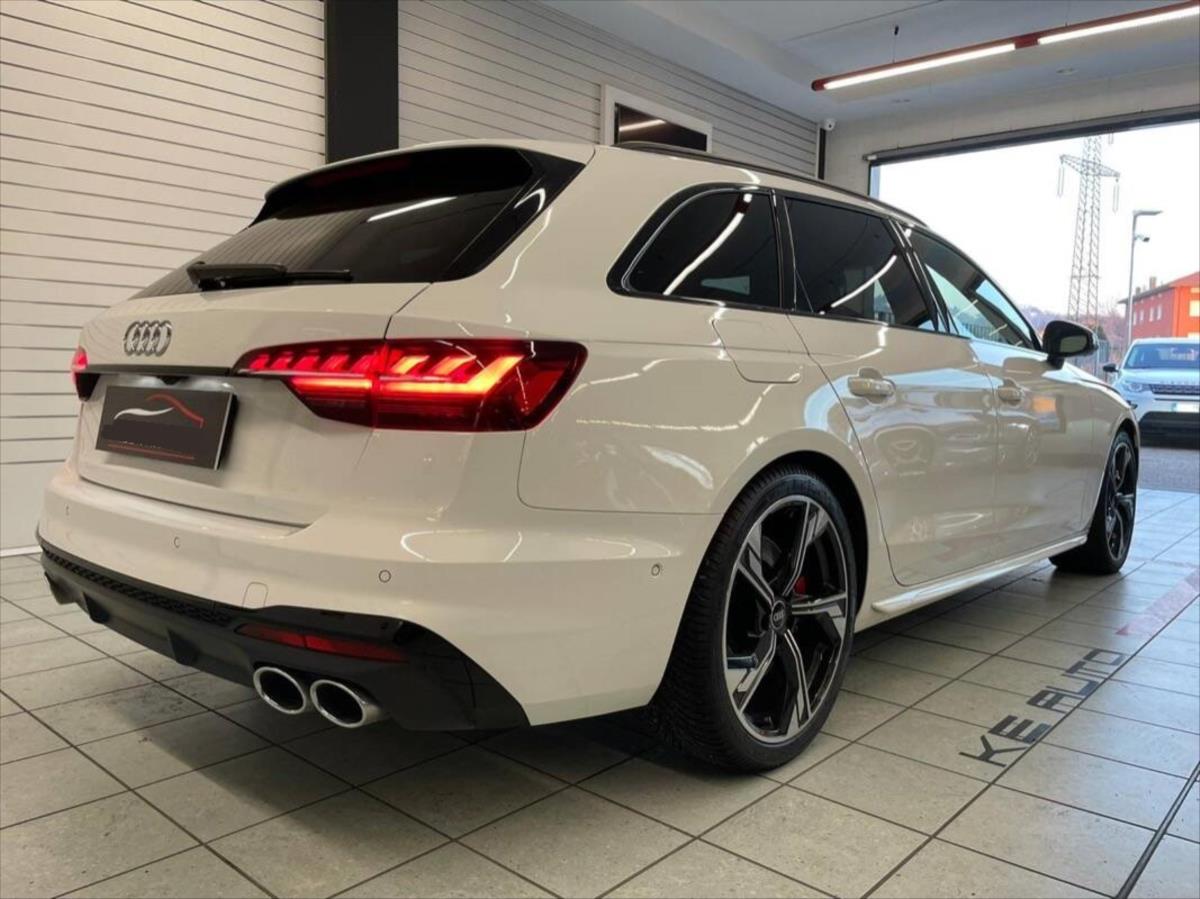Audi S4