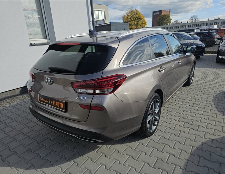 Hyundai i30 6