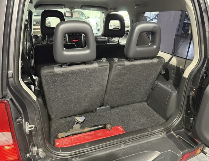 Suzuki Jimny 16