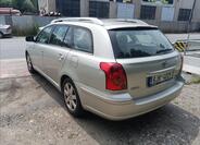 Toyota Avensis 8