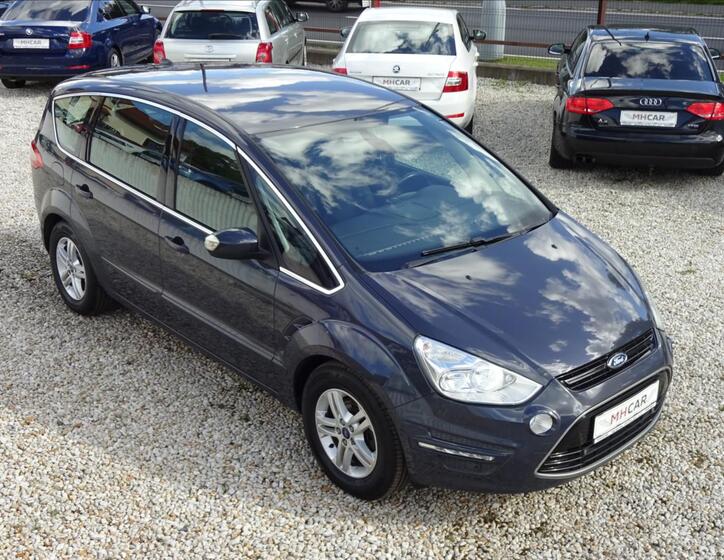 Ford S-MAX 1