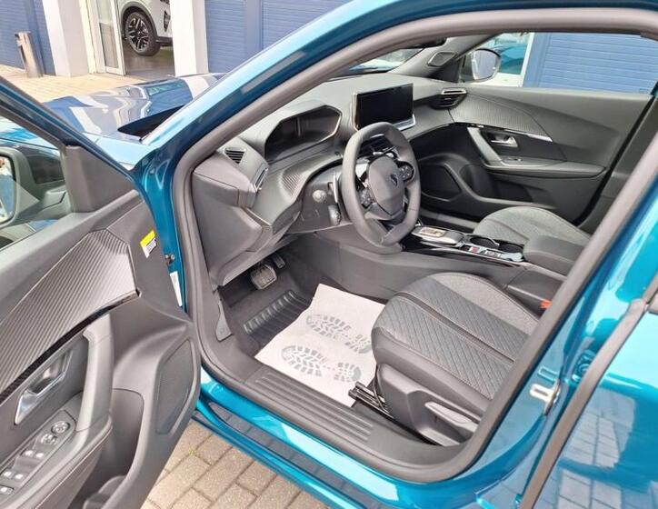 Peugeot 2008 9