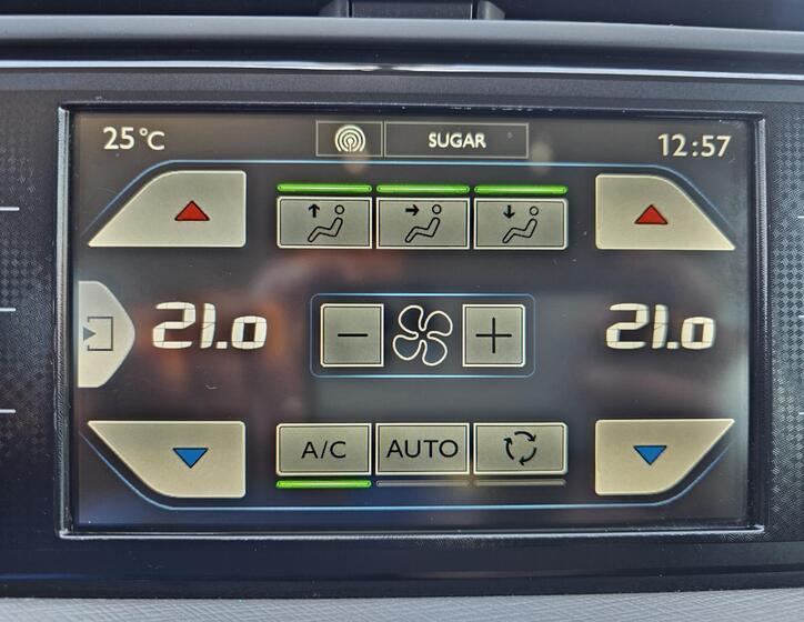 Citroën Grand C4 Picasso 23