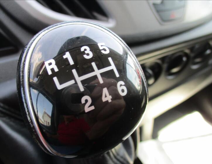 Ford Transit 19