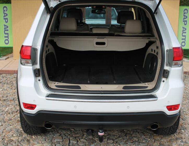 Jeep Grand Cherokee 32