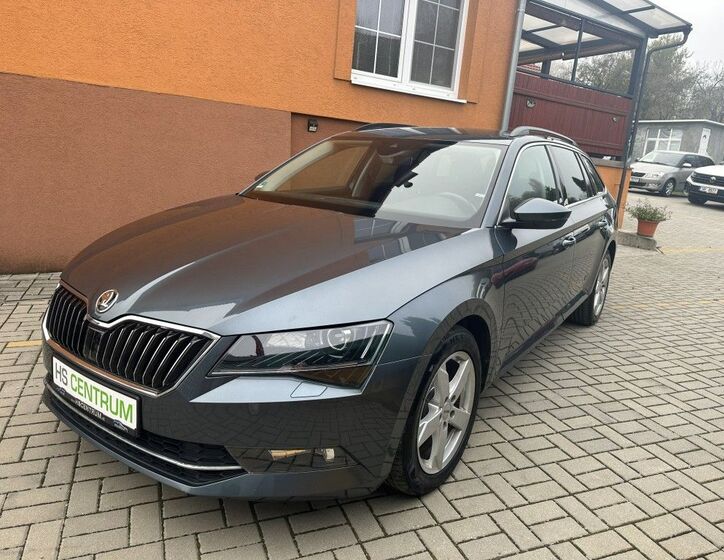 Škoda Superb 10