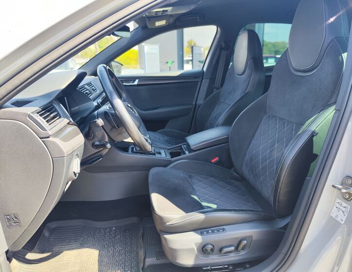 Škoda Superb 17