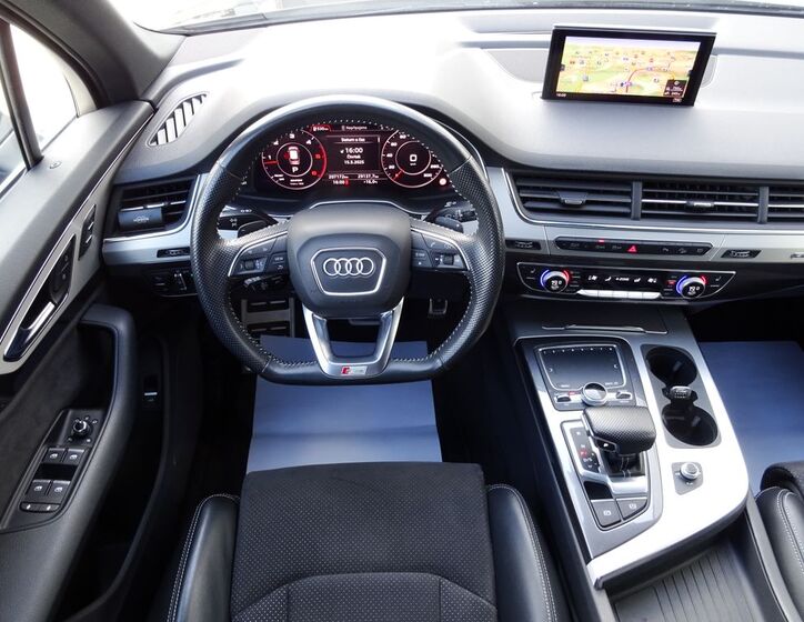 Audi Q7 7