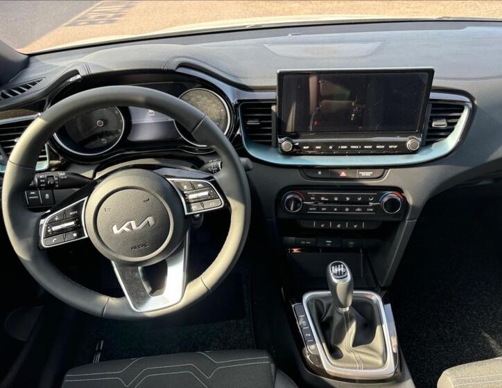 KIA Ceed 5