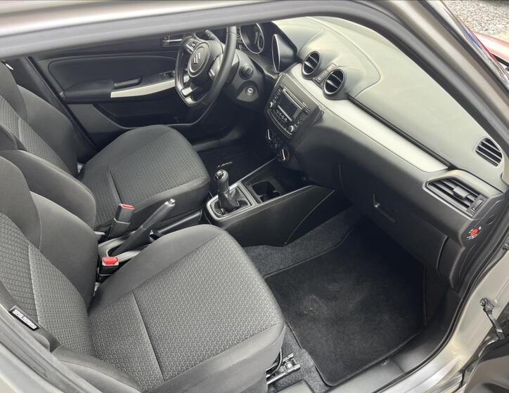Suzuki Swift 22