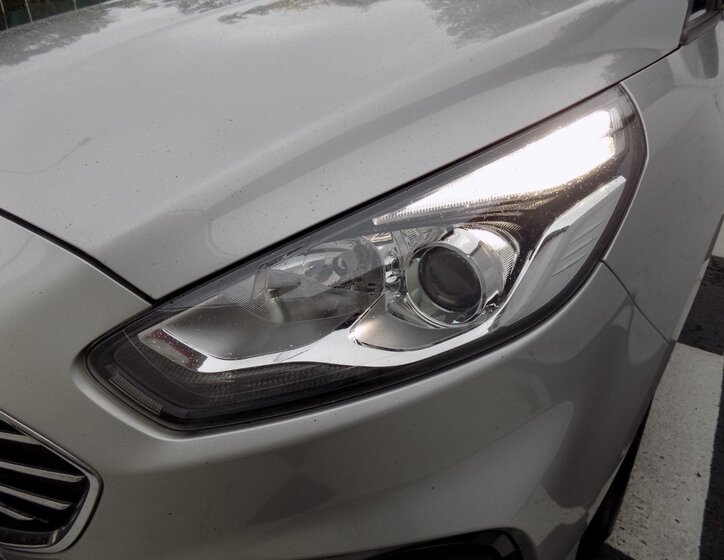Ford S-MAX 40