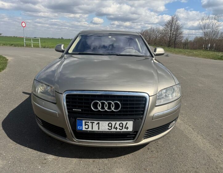 Audi A8 8