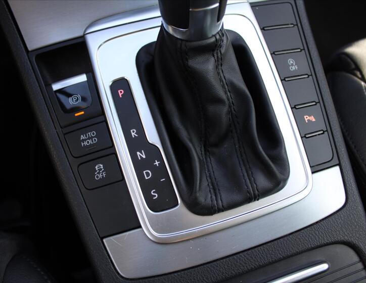 Volkswagen CC 19