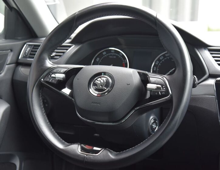 Škoda Superb 25