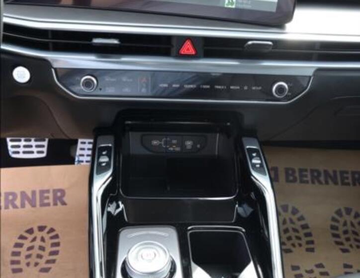 KIA Sorento 6