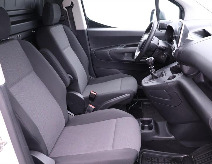 Toyota ProAce 13