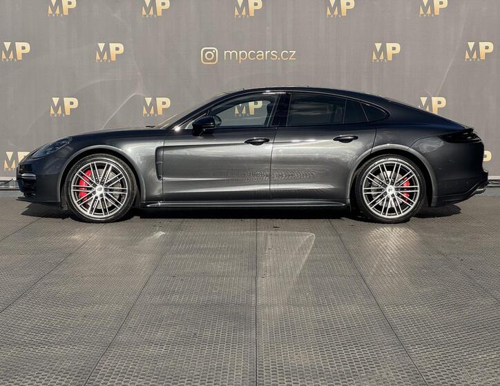 Porsche Panamera 5
