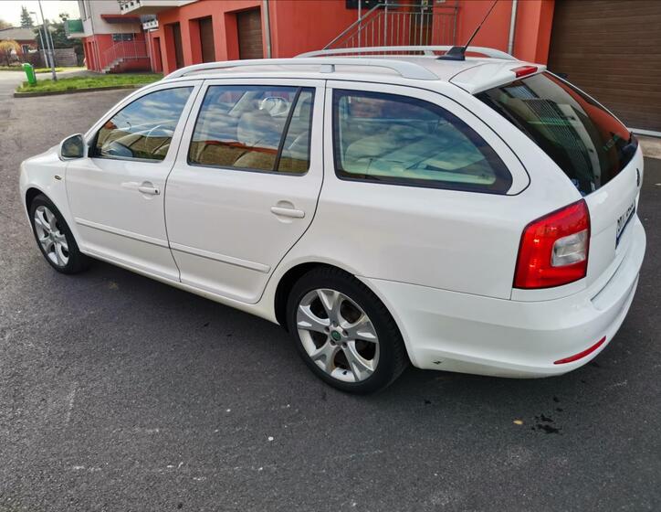 Škoda Octavia 9