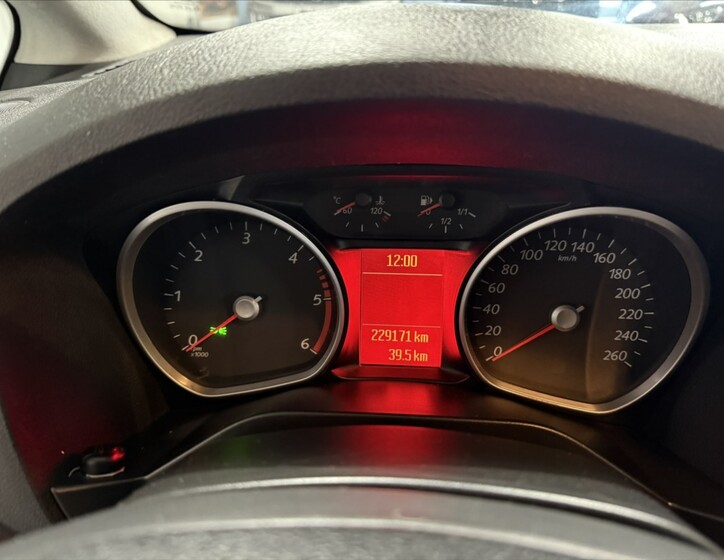 Ford Galaxy 10