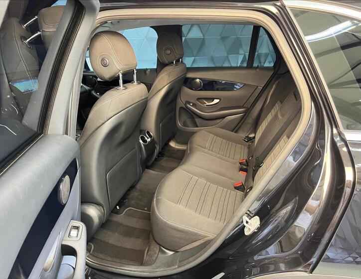 Mercedes-Benz GLC 12